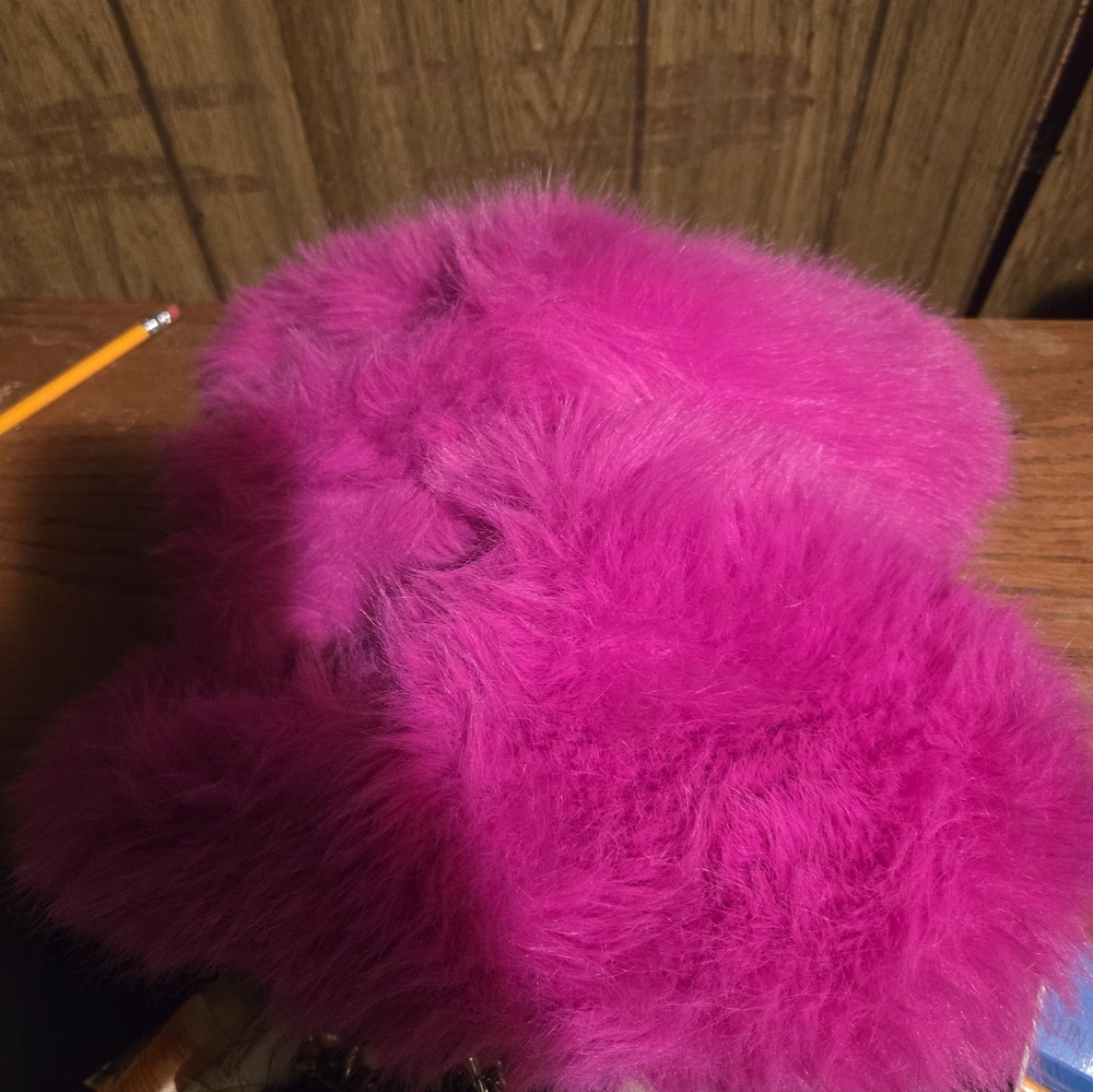 Vibrant Pink Faux Fur Slippers